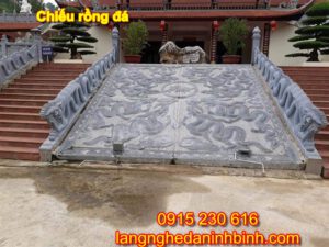 Chiếu rồng đá ở Quảng Ninh