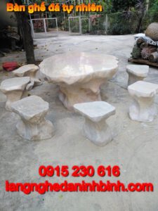 Bàn ghế đá đẹp ở Ninh Bình