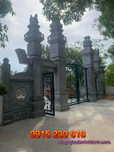 Cổng nhà thờ tộc ở Bắc Giang