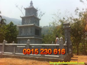 Mộ đá tháp ở Quảng Ninh
