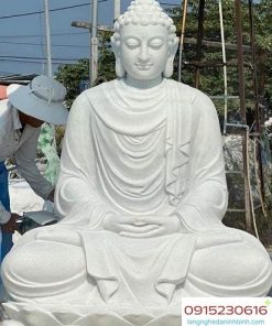 Tượng Phật bằng đá