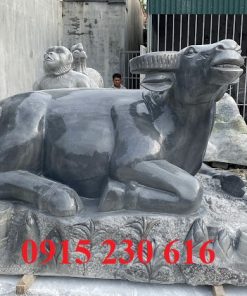 Con Trâu bằng đá khối