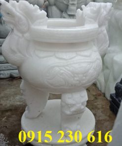 Lư hương đỉnh bằng đá